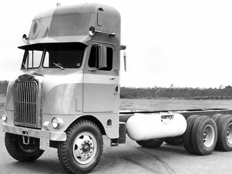 image of 1953 semi truck in black and white